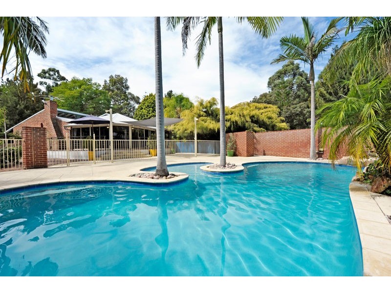 16 Grant Place, Banjup WA 6164