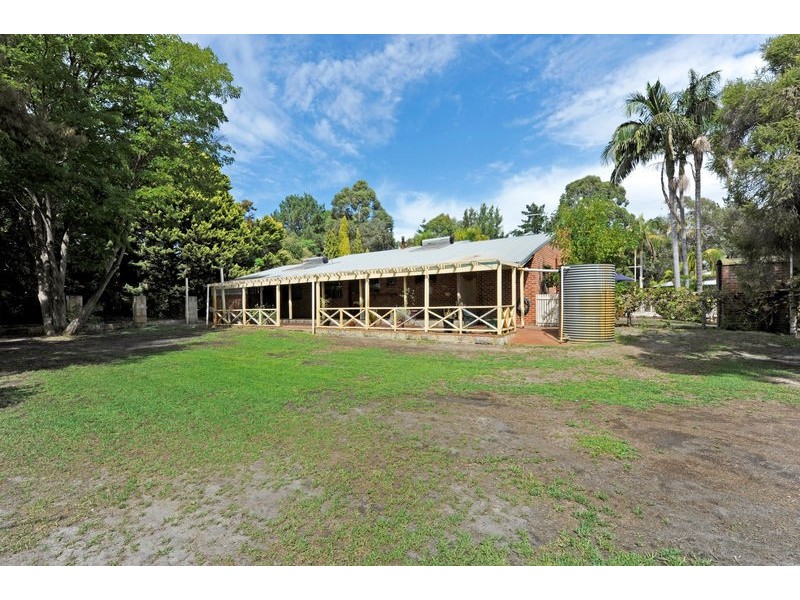 16 Grant Place, Banjup WA 6164