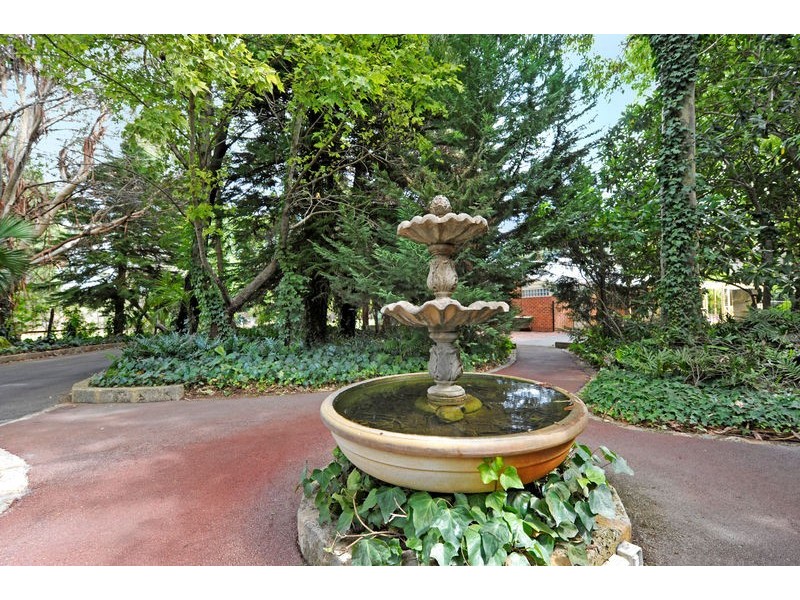 16 Grant Place, Banjup WA 6164