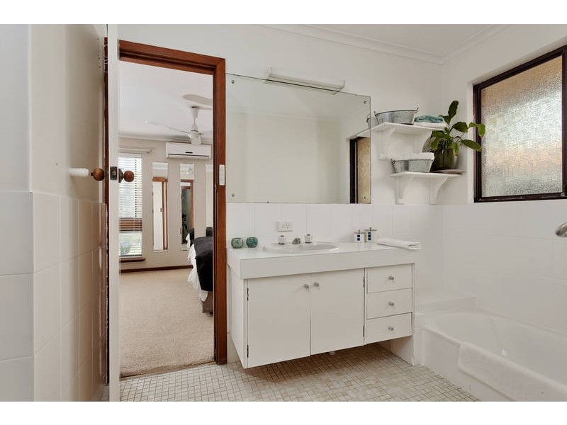 6 Christensen Street, Kardinya WA 6163