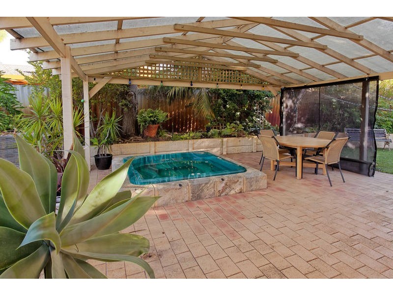 6 Christensen Street, Kardinya WA 6163