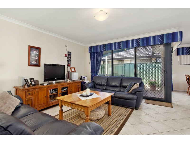 27 Bramley Way, Bibra Lake WA 6163