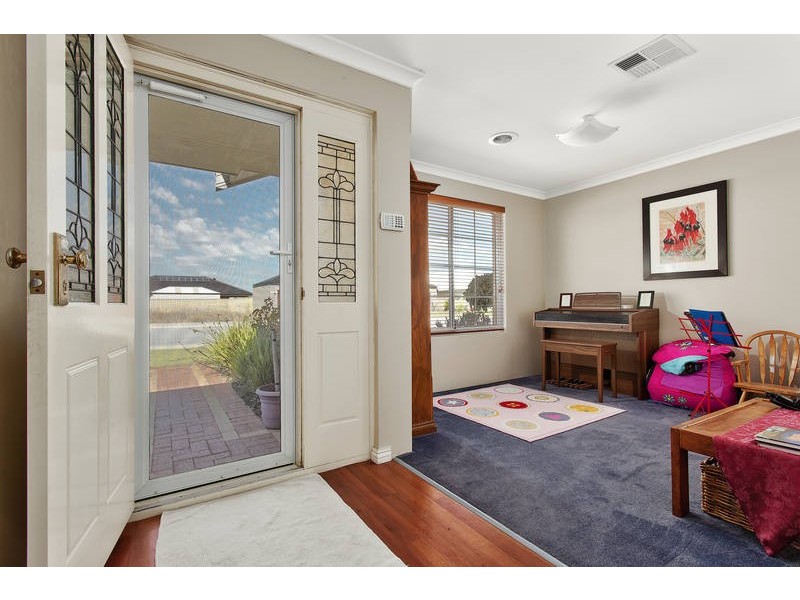 14 Harmony Avenue, Atwell WA 6164