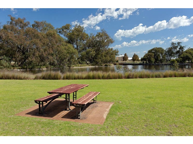 14 Harmony Avenue, Atwell WA 6164
