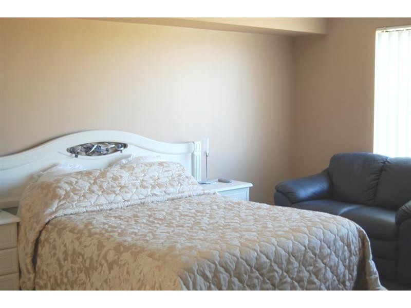 6 Grenada Lane, Success WA 6164