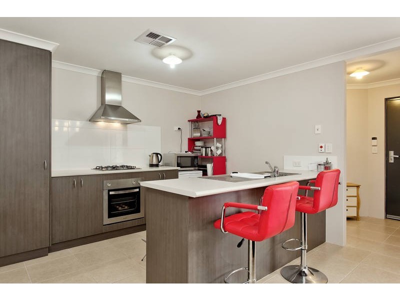 12a Oldham Crescent, Hilton WA 6163