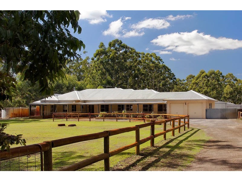 68 Swamp Gum Road, Oakford WA 6121