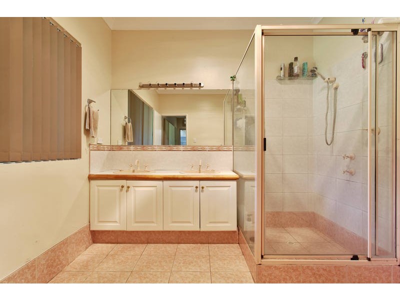 68 Swamp Gum Road, Oakford WA 6121