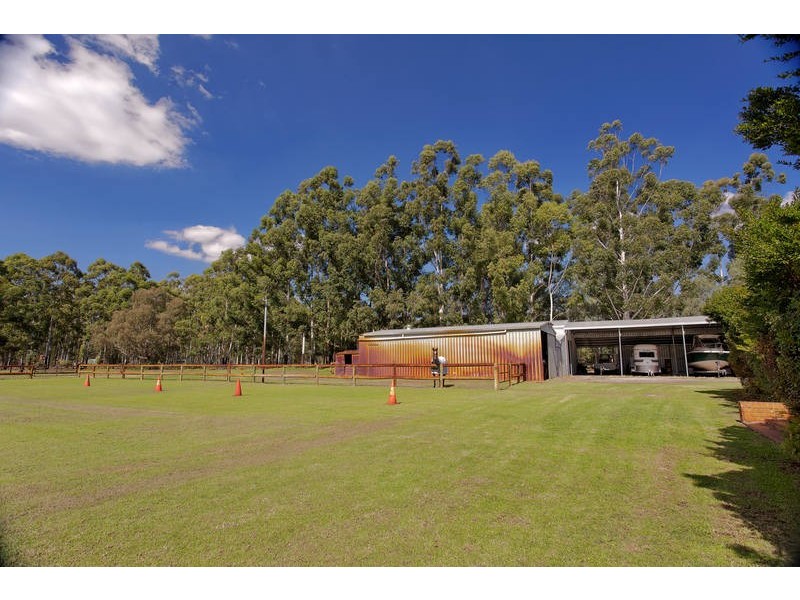 68 Swamp Gum Road, Oakford WA 6121