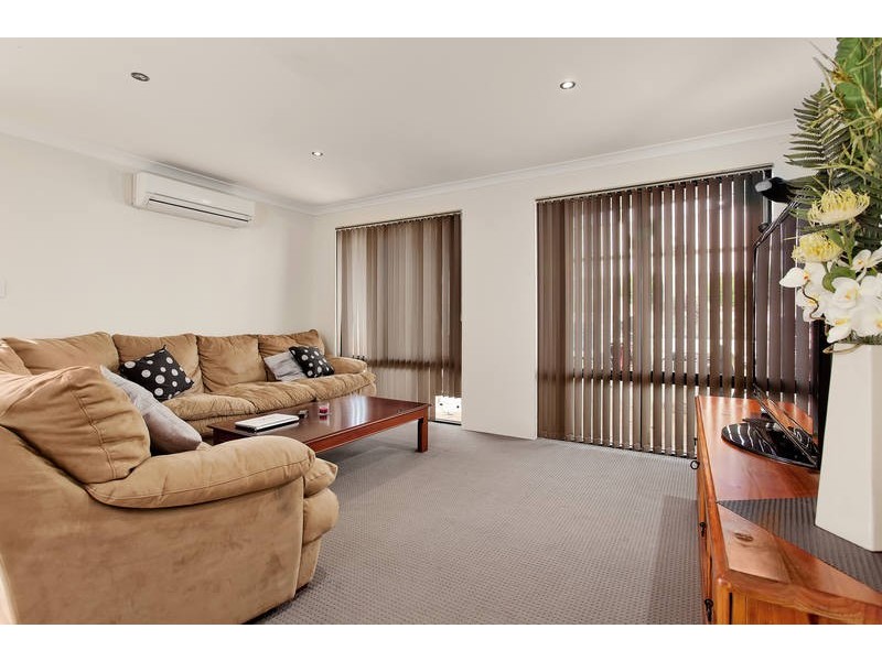 19 Sandleford Way, Hammond Park WA 6164