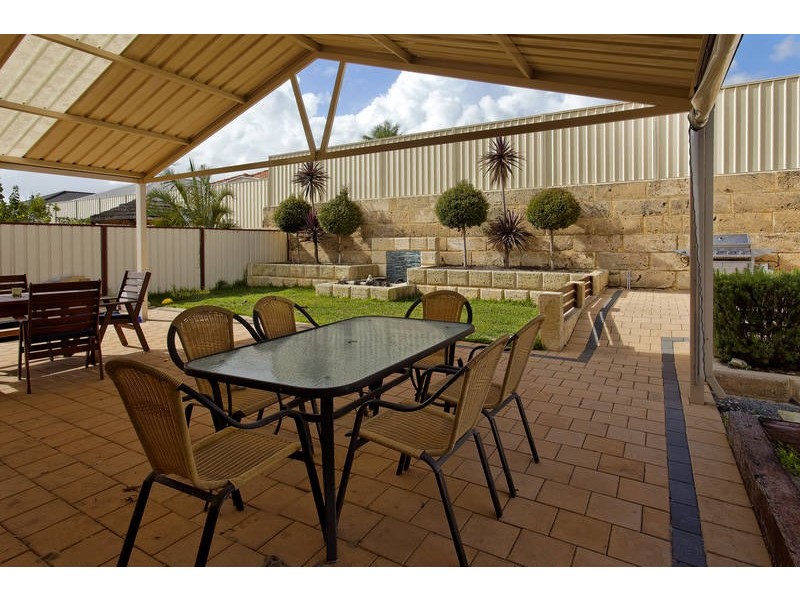 19 Sandleford Way, Hammond Park WA 6164