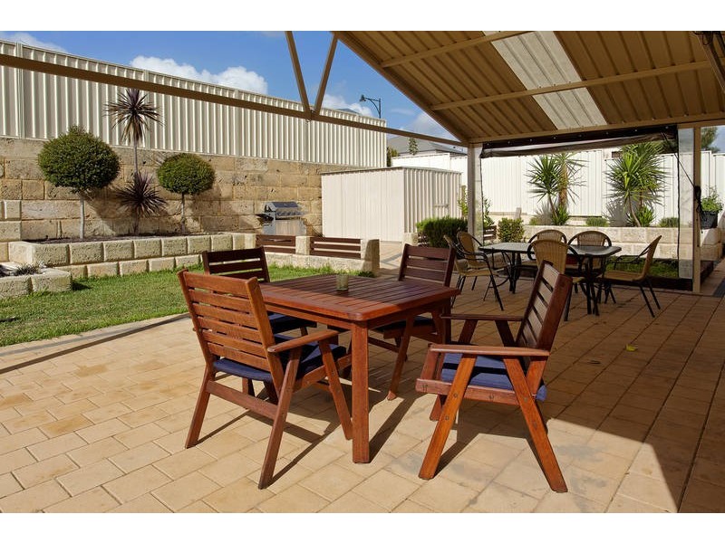 19 Sandleford Way, Hammond Park WA 6164