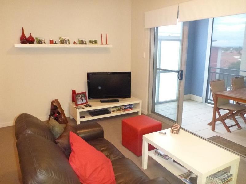 5/6 Ibera Way, Success WA 6164