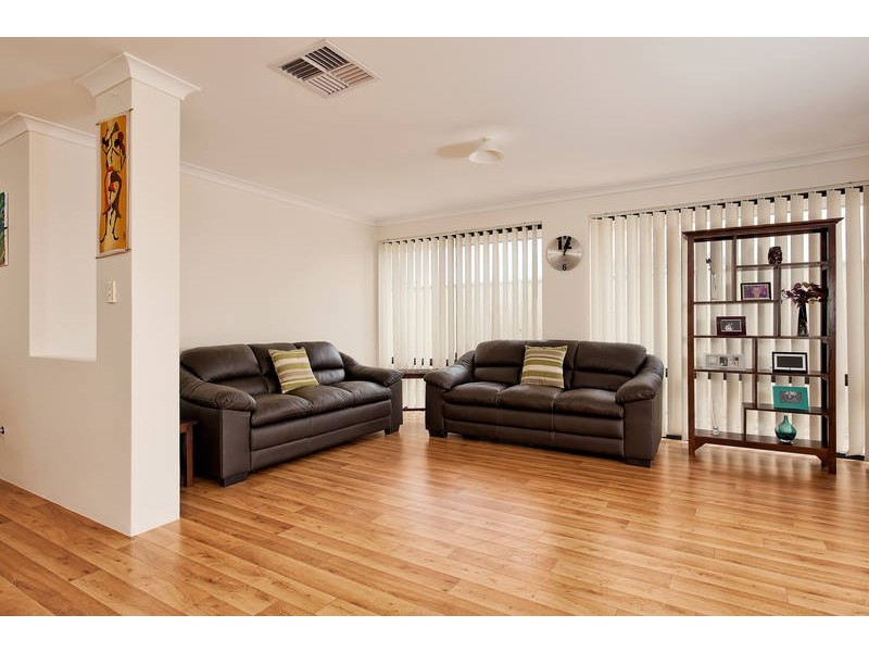 1 Ledden Court, Success WA 6164