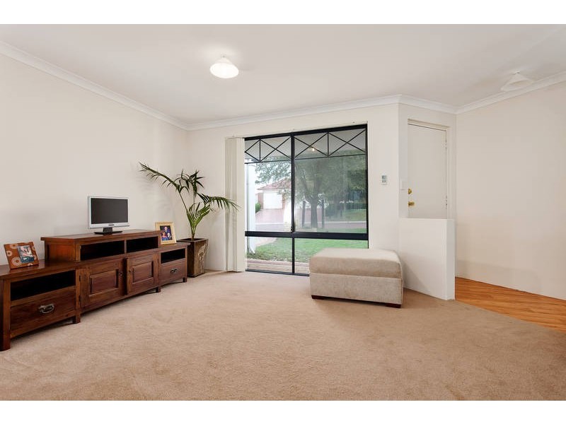 1 Ledden Court, Success WA 6164