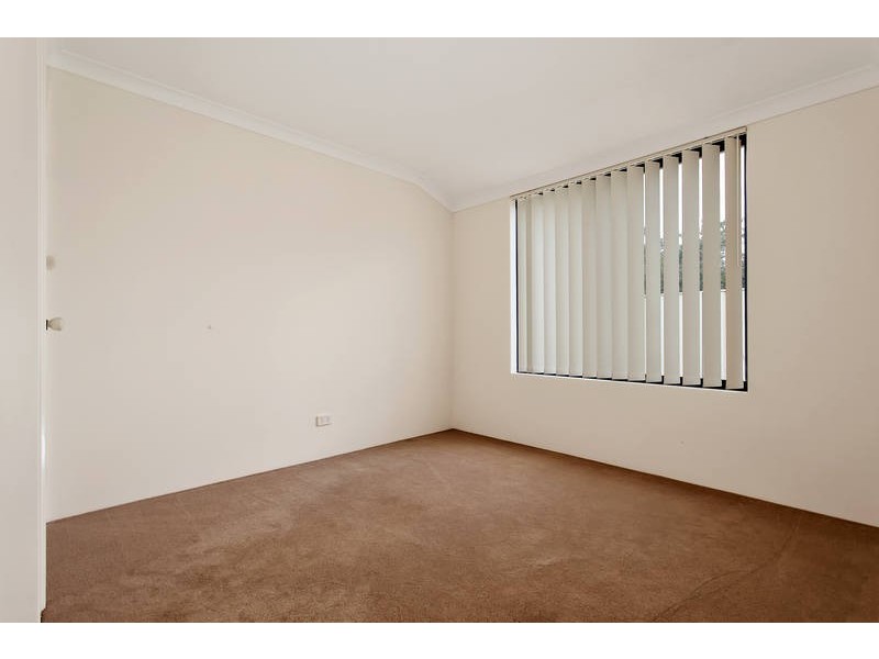 1 Ledden Court, Success WA 6164