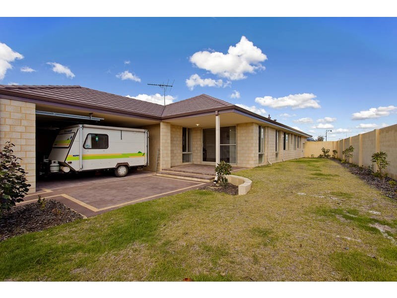 18 Teocote Crescent, Aubin Grove WA 6164