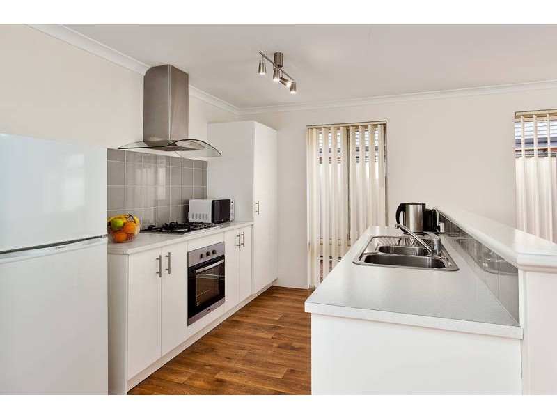 18 Teocote Crescent, Aubin Grove WA 6164