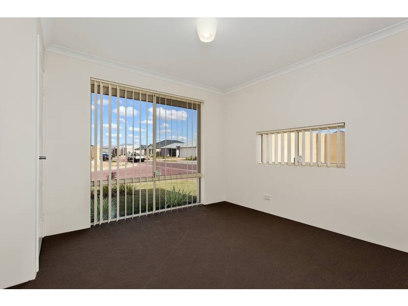 18 Teocote Crescent, Aubin Grove WA 6164