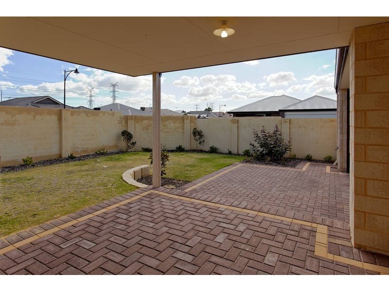 18 Teocote Crescent, Aubin Grove WA 6164