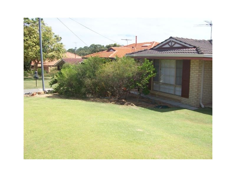 9 Aleppo Drive, Kardinya WA 6163