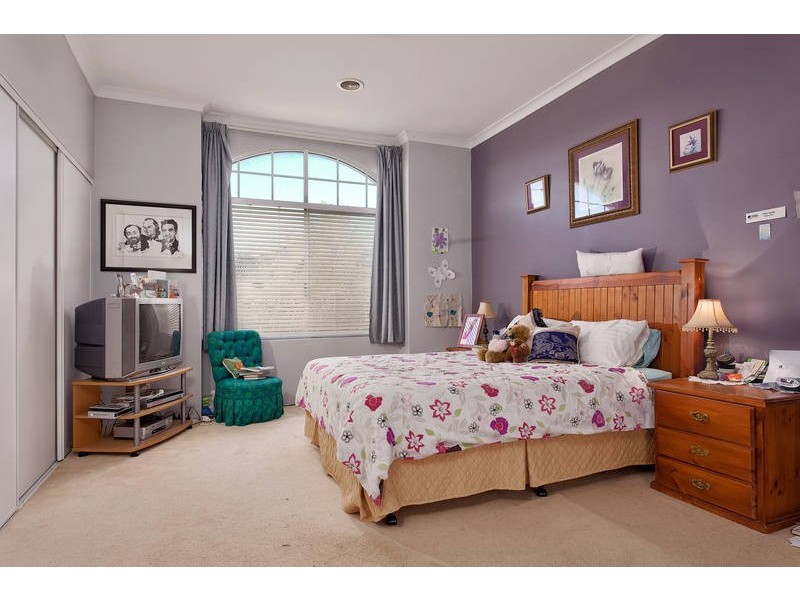 5 Ennerdale Blvd, Waikiki WA 6169