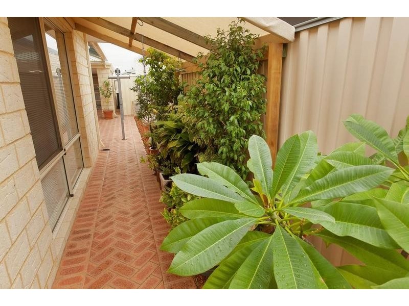 7B Teocote Crescent, Aubin Grove WA 6164