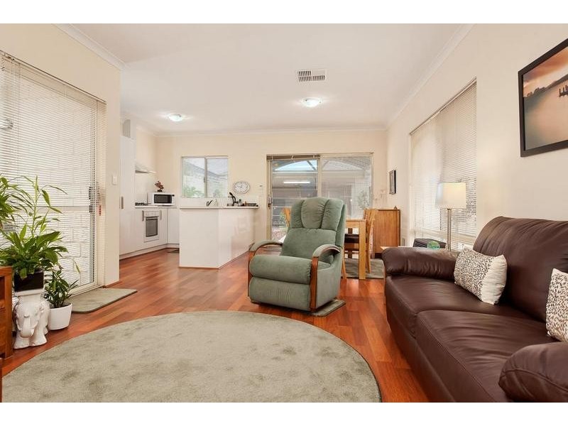 7B Teocote Crescent, Aubin Grove WA 6164