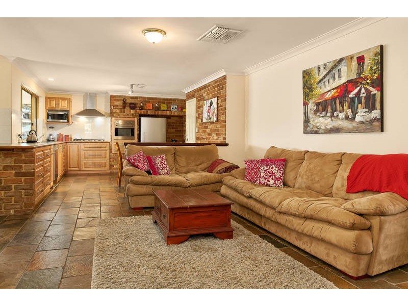 40 Ranford Loop, Kardinya WA 6163