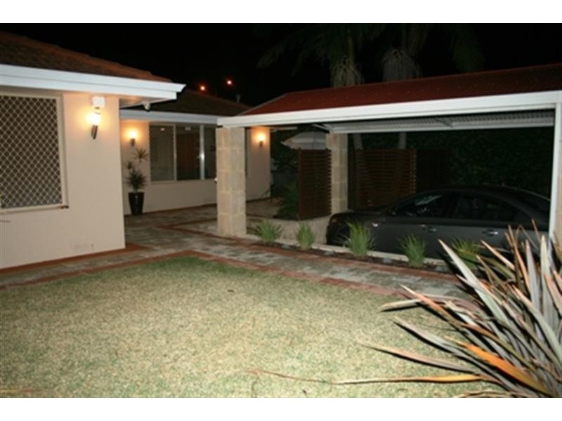 68 Davies Street, Kardinya WA 6163