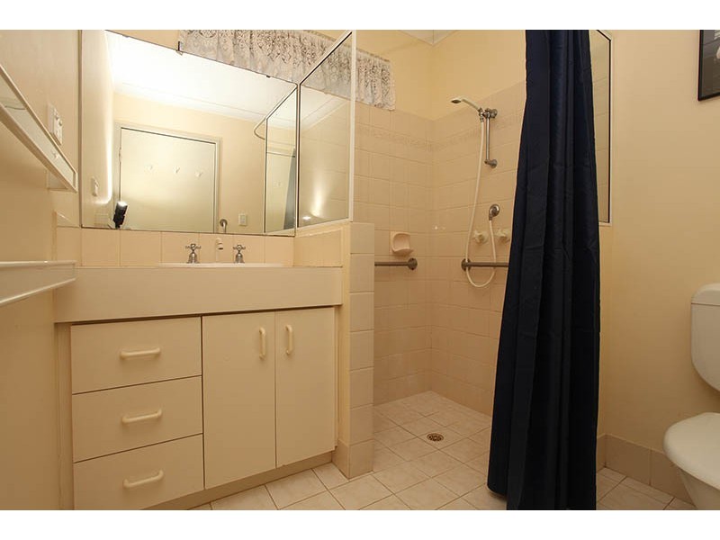 1/2 Argyle Place, Yangebup WA 6164