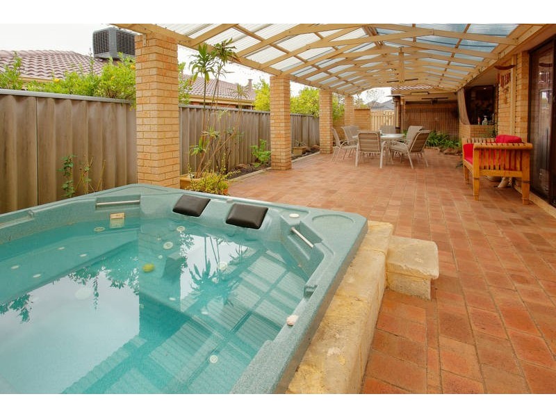 1 Barcombe Way, Leeming WA 6149