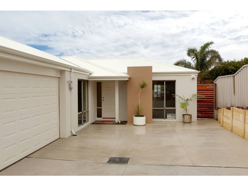 14A Erpingham Road, Hamilton Hill WA 6163