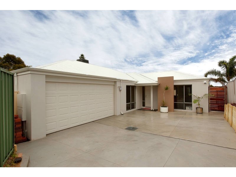 14A Erpingham Road, Hamilton Hill WA 6163