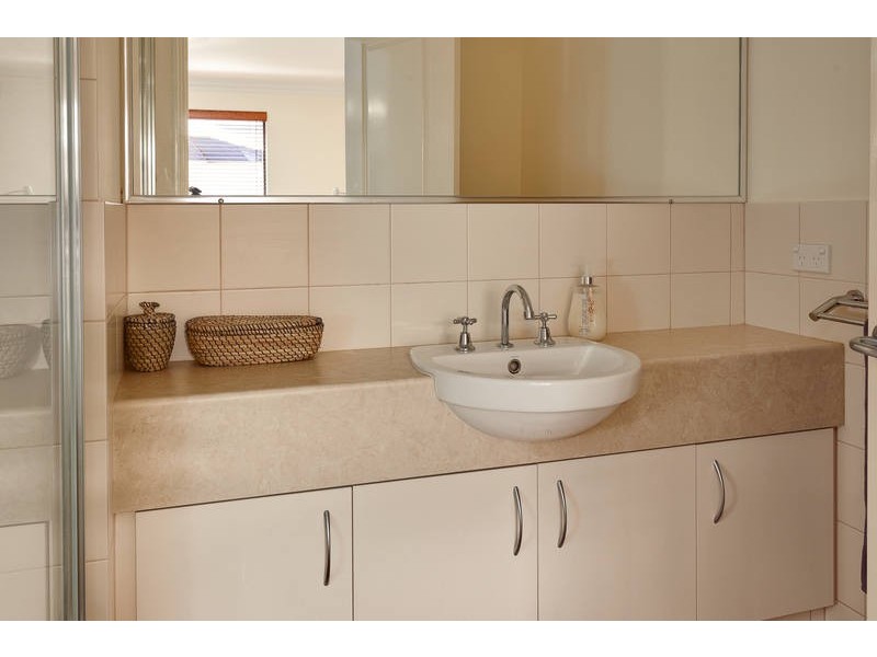 2/16 Coojong Link, Success WA 6164