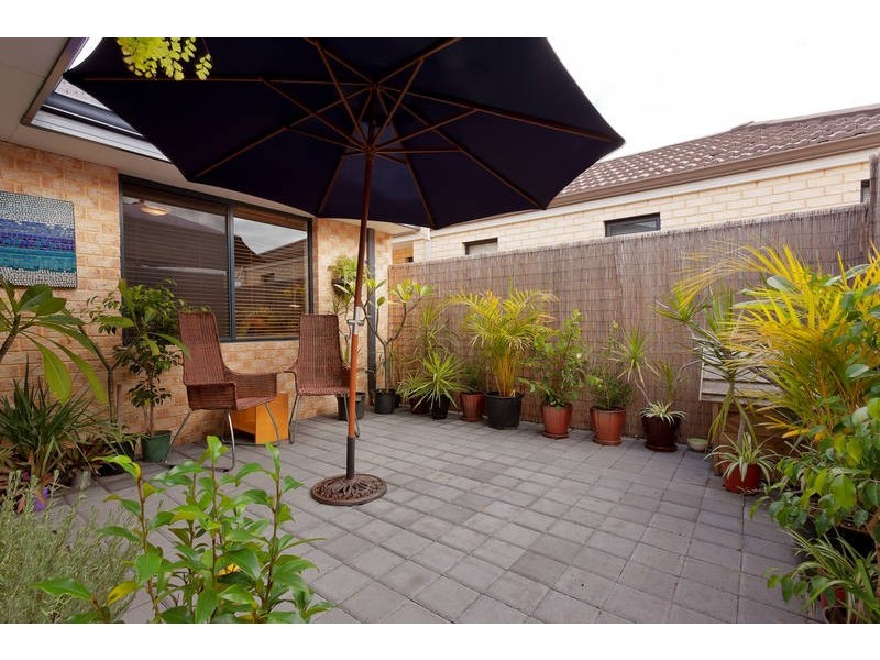 2/16 Coojong Link, Success WA 6164