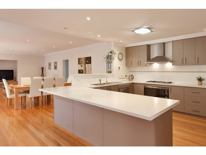 15 Staaten St, Hammond Park WA 6164