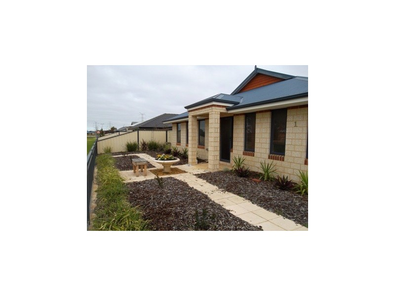1 Brock Lane, Success WA 6164