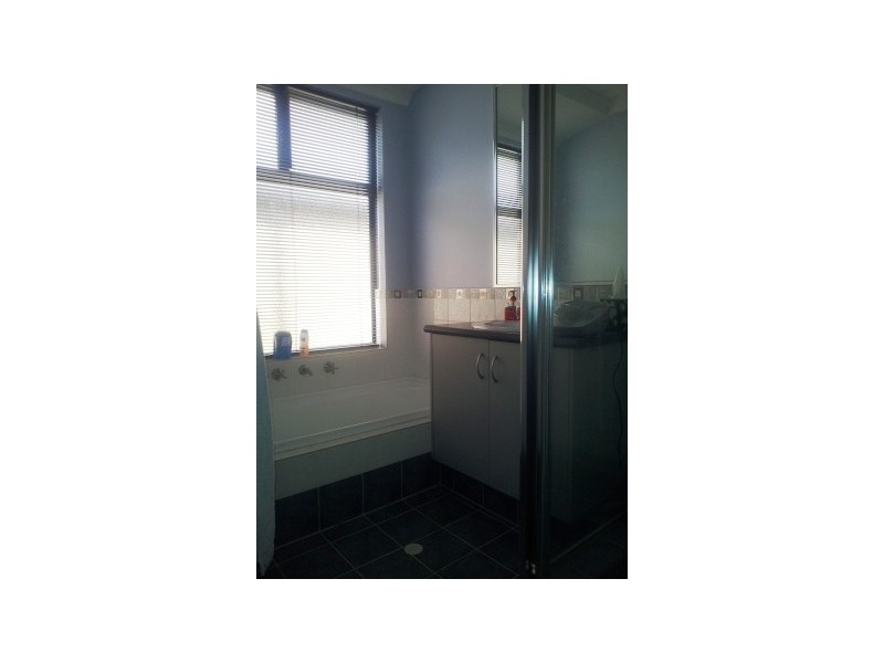 1 Brock Lane, Success WA 6164