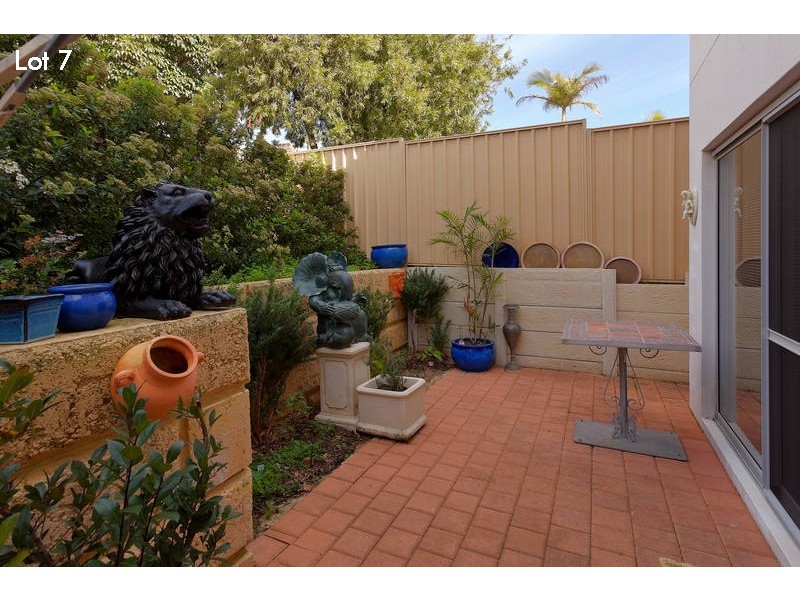 7/36 Swan Road, Attadale WA 6156