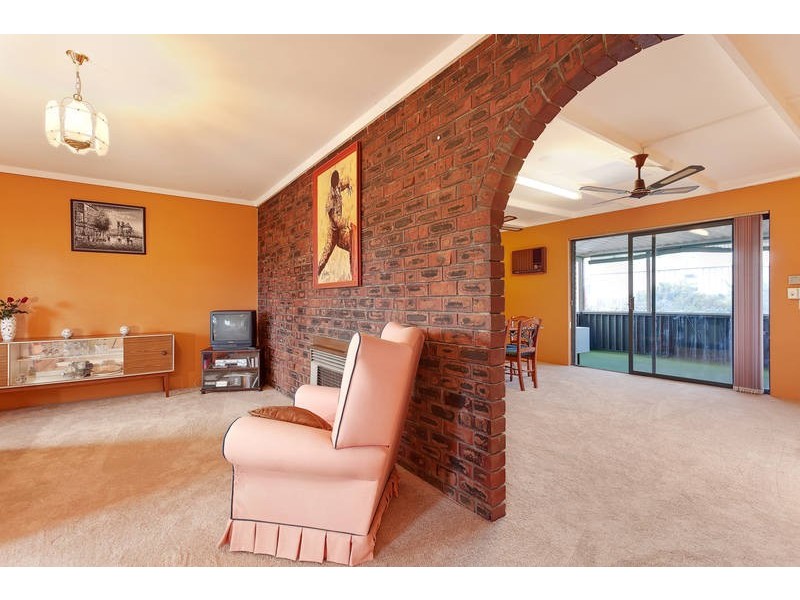 6 Sweeney Street, Kardinya WA 6163