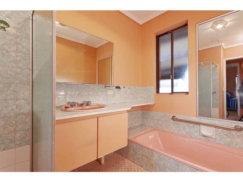 6 Sweeney Street, Kardinya WA 6163