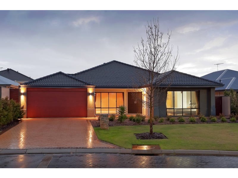 2 Minter Way, Aubin Grove WA 6164