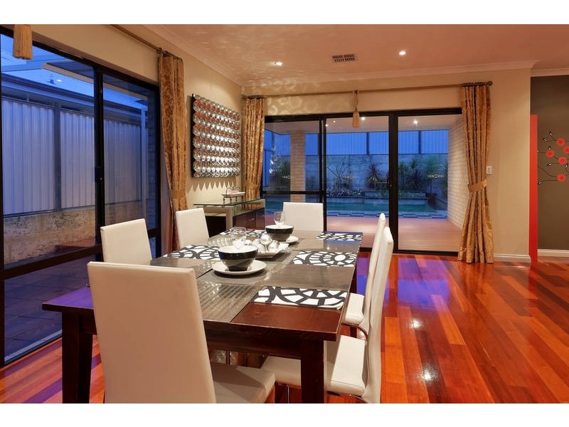 2 Minter Way, Aubin Grove WA 6164