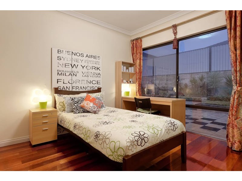 2 Minter Way, Aubin Grove WA 6164