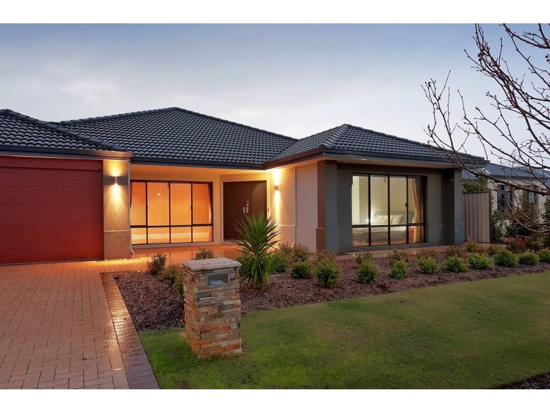 2 Minter Way, Aubin Grove WA 6164