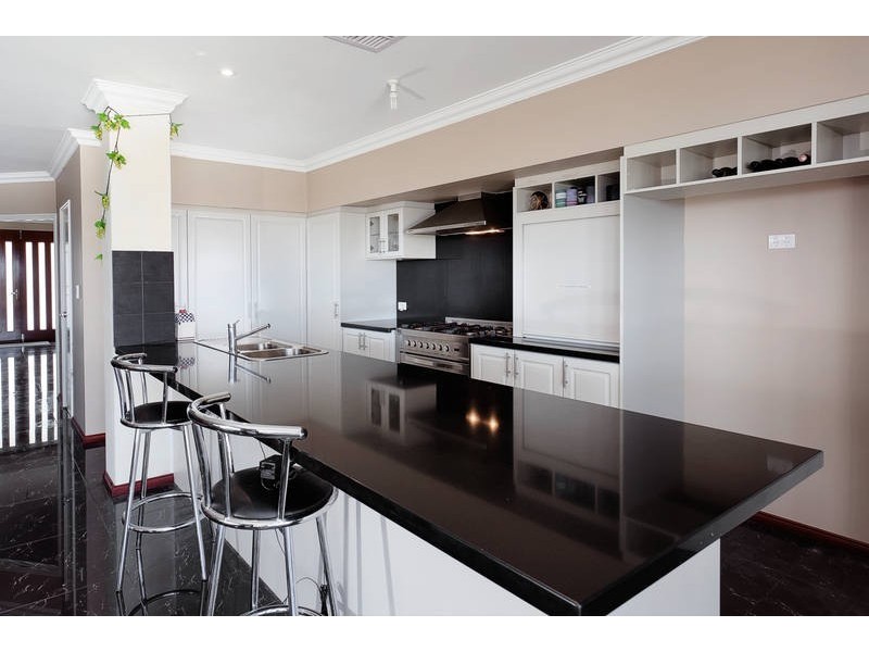 20 Black Swan Rise, Beeliar WA 6164