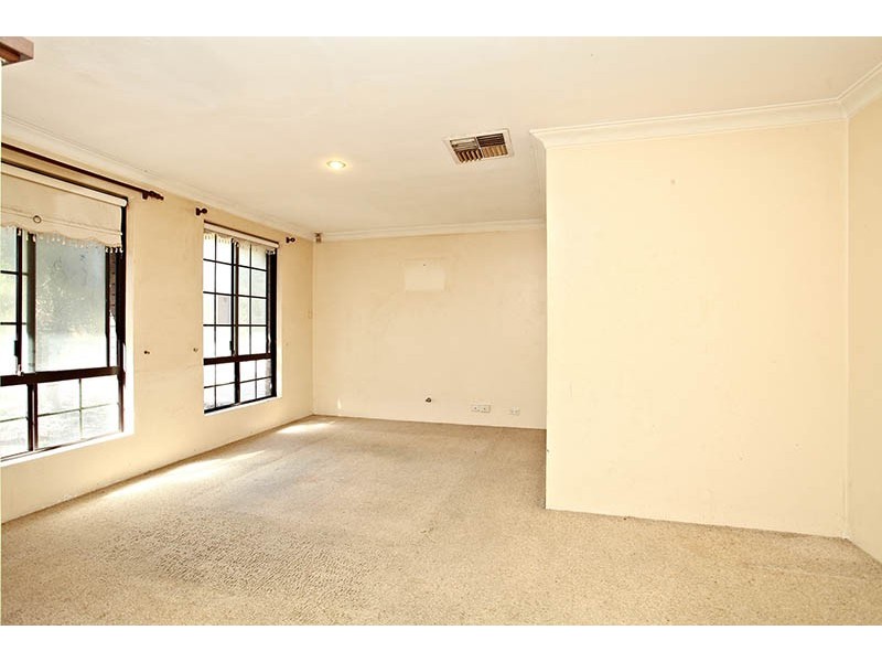 5 Rambutan Place, South Lake WA 6164