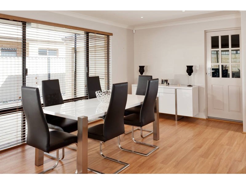 19 Camden Boulevard, Aubin Grove WA 6164