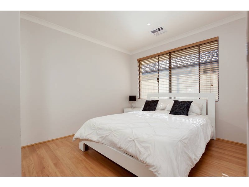 19 Camden Boulevard, Aubin Grove WA 6164